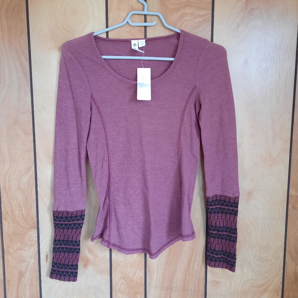 NEW: Others Follow brand long-sleeved  top